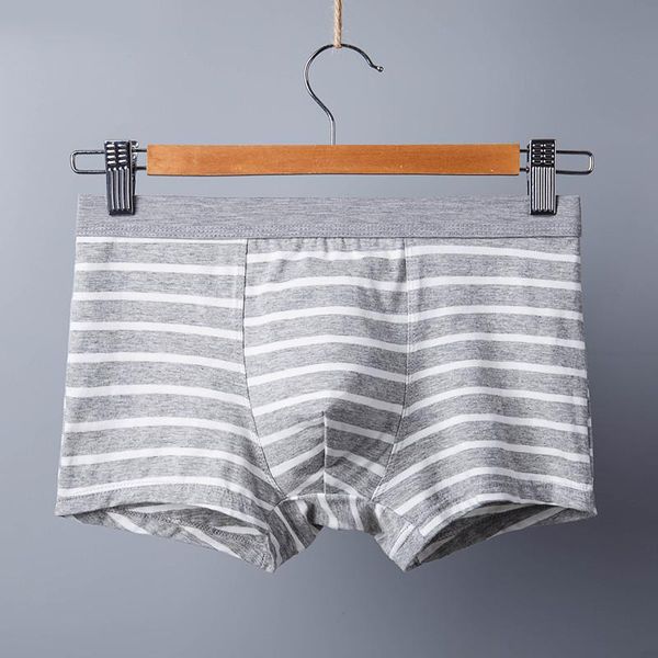 

2021new arrival men's underwear flat-angle pants cotton striped sports big size young and students four-corner, Black;white