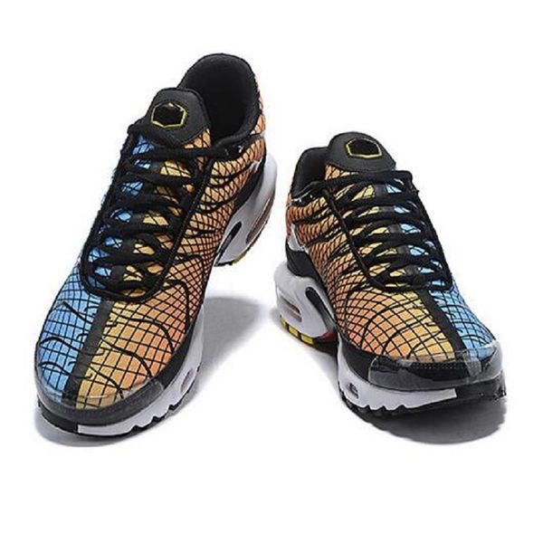 

tn plus мужские кроссовки мужские женщины chausures triple black white be ture camo greedy tns mens trainer спортивные кроссовки