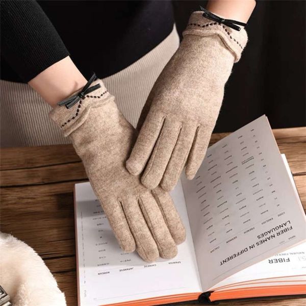 

autumn ladies korean and fashion 2019 winter warm cashmere gloves with cashmere thickening touch screen bow embroidery glovesgj7x, Blue;gray