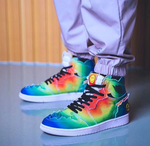 

j balvin x 1 high og basketball shoes multi-color rainbow tie dye 2020 new authentic 1s mens sports sneakers with box dc3481-900