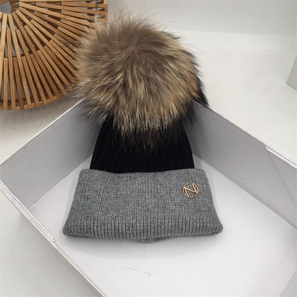 

autumn and winter to keep warm hat female thickening protective hat outdoor earmuffs ski hat fashion beanies for women 201215, Blue;gray