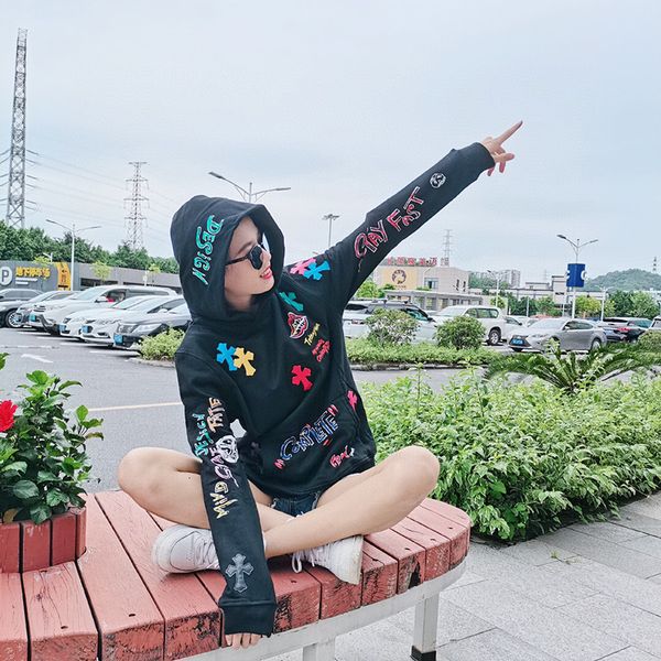 

chao brand ch crosin цвет крест сопоставление кожа sanskrit граффити печать случайный свитер с капюшоном для мужчин женщины осенью и зимой, Black