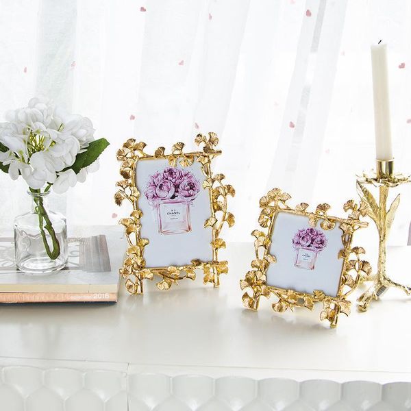 

frames creative light luxury po frame tableeuropean-style decoration family alloy paper box packaging1