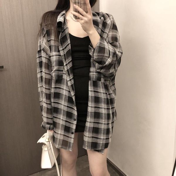 

women's wear 2020 design sense niche loose black and white plaid sunscreen shirt thin women's fashion1