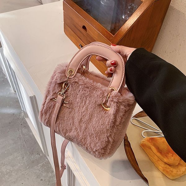 

winter plush bag female 2021 new fashion messenger foreign style hand diana