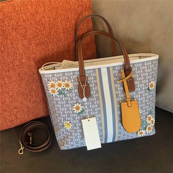 

designer branded tb new mini daisy shopping canvas jacquard shoulder handbag fashion fabric with pitot bag
