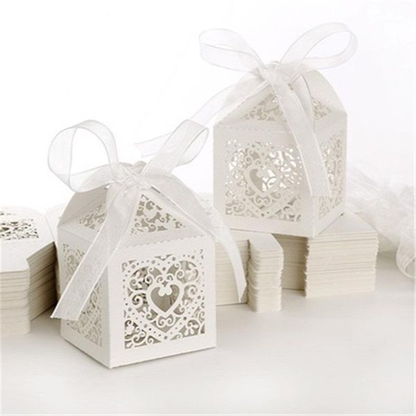 

gift wrap 100pcs/lot hollow out love heart laser cut paper candy boxes purple beige white pink bag wedding baby shower party favor 31