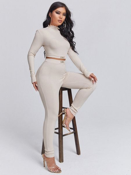 

mock neck slogan graphic crop & leggings set g63e#, White