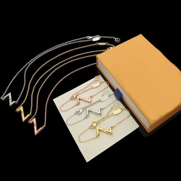 

europe america fashion new style jewelry sets lady women engraved v initials volt pendant necklace bracelet sets q93809 q95977, Silver