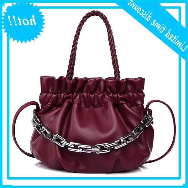 

2020 new women's single shoulder messenger portable chain fold bag oem label