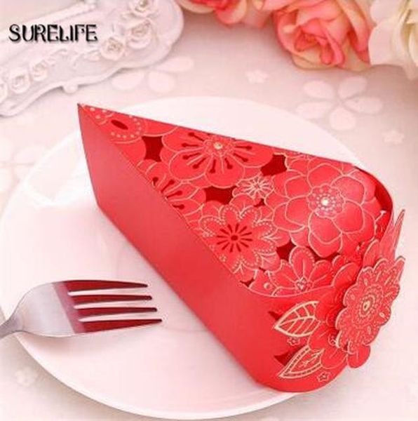 

100pcs lot hollow flower cake wedding candy box wedding favors and gifts craft paper box for event party decoration supplies h jlloss
