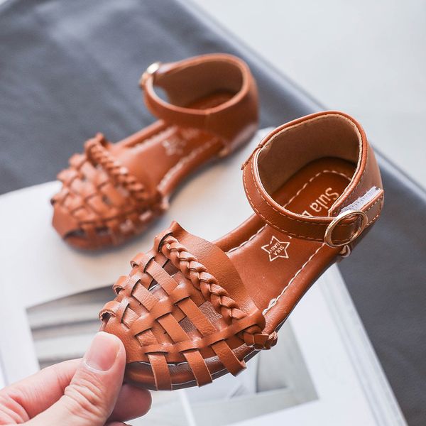 

children round head fashion weaving hollow shoes kids soft bottom flats sandals summer girls retro solid color sandals lj200827, Black;red