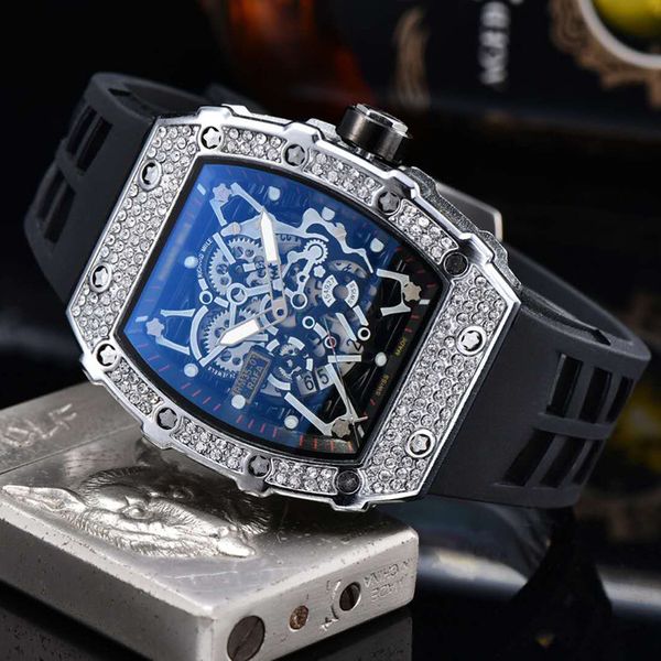 

new european and american casual quartz watch men's fashion full diamond men's watch wine barrel stainless steel watch, Slivery;brown