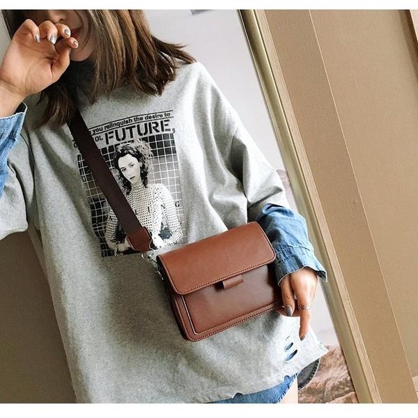 

cross body spring women's bag with solid color texture