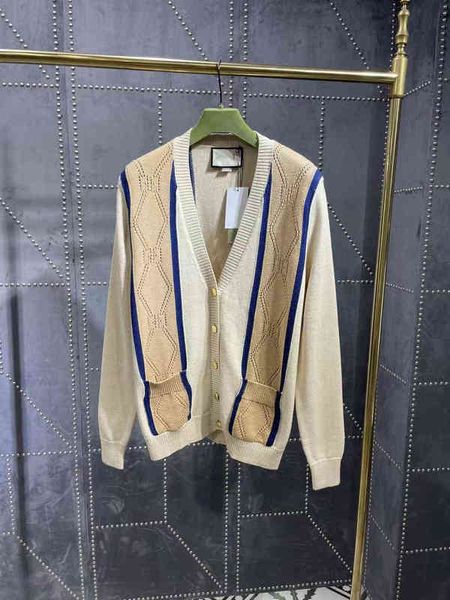 

2022 factory wholesale new gujia autumn college style long sleeved cardigan lingge temperament commuter slim knit coat, White;black