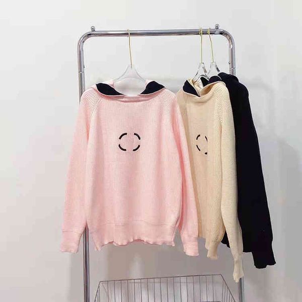 

autumn and winter small fragrance embroidery double letter contrast color hooded sweater women's age reducing loose knit category cloth, Black
