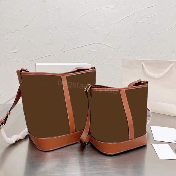 

2022 vintage triomphe bucket bag premium luxury leather goods custom printed leather cross-body bags large capacity one shoulder commuter tr