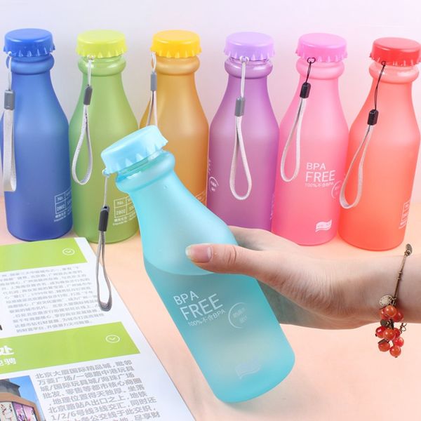 

creative 550ml frosted soda bottle plastic portable drop-proof water bottles fashion students sports water cups bottles vtky2372