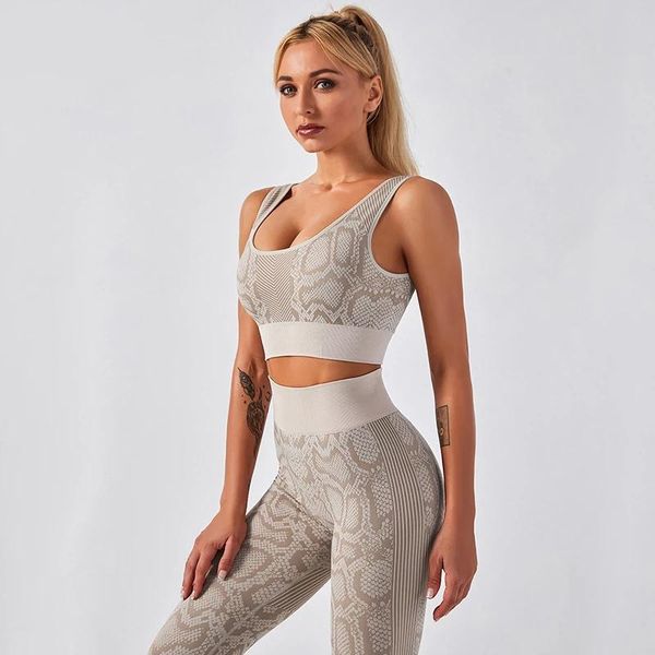 

2pcs women yoga set snake print short sleeve bra and high waist seamless sport leggings women fitness running clothing set, White;red