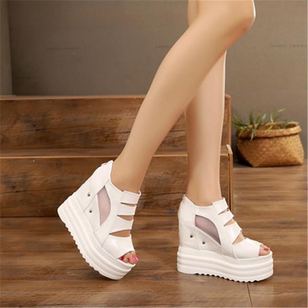 

2020 fashion women shoes platform peep toe rivet sandals t-strap high heels wedge casual shoes summer leather gladiator sandals, Black