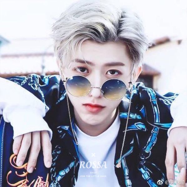 

transparent light color round personalized hip-hop glasses
