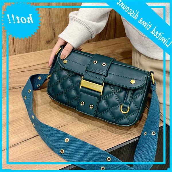 

small women's 2021 new korean simple messenger texture fashion shoulder armpit bag