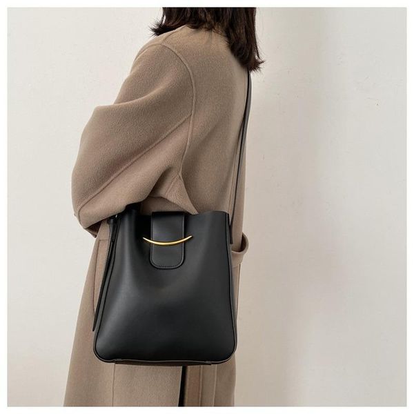 

high-quality retro large-capacity bag female 2021 new trendy korean fashion one-shoulder mother-and-child bag korean tote