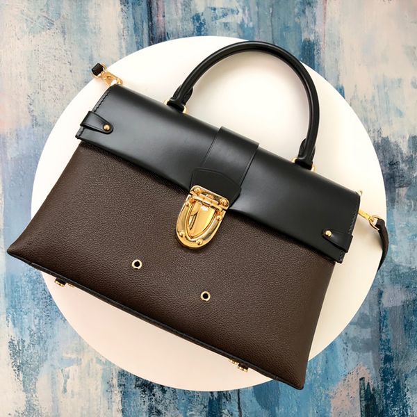 

113 new women's one-shoulder bag 7a high-end custom quality diagonal cross bag fashion style gold metal accessories with long shoulder