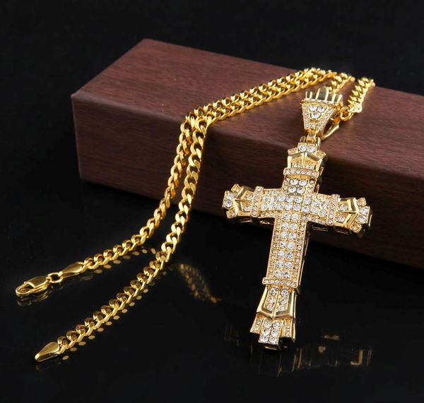 Anhänger Halsketten Retro Gold Kreuz Charm Anhänger Full Ice Out CZ Simulierte Diamanten Katholische Kruzifix Anhänger Halskette mit langer kubanischer Kette