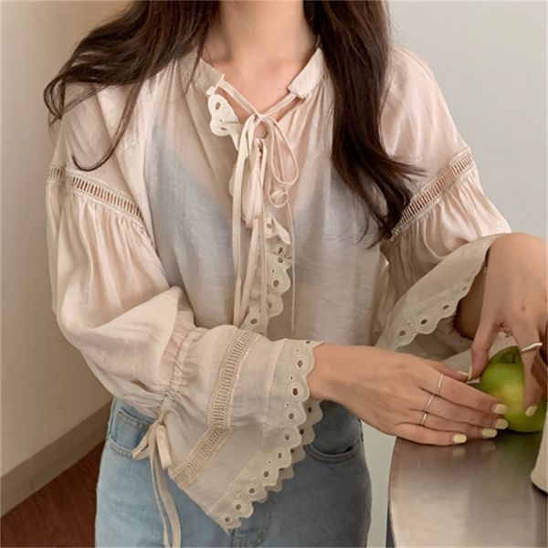 

2021 new chiffon solid shirts neck-neck up front hollowed out lace trimming enlargement female blouse fall vz9w, White