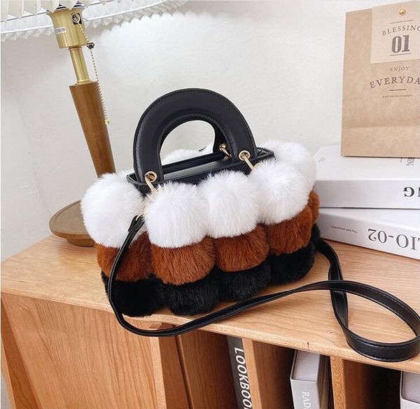 

factory wholesale women handbags in winter new contrast plush handbag sweet and lovely plush mao mao bag new leather women shoulder bag, Black;red