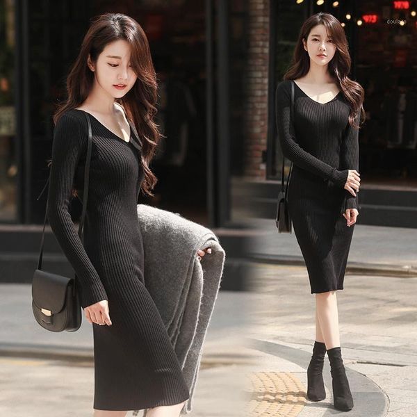 

2020 autumn and winter temperament goddess sweaters dress v-neck long sleeve slim slimming bag hip small black dress1, Black;gray