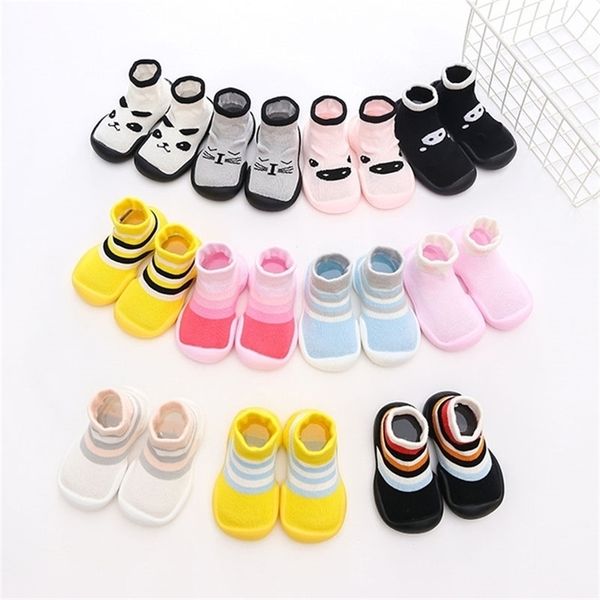 

with rubber soles cartoon shoes infant sock steps anti-slip leather kids floor socks baby slippers y201009, Pink;yellow