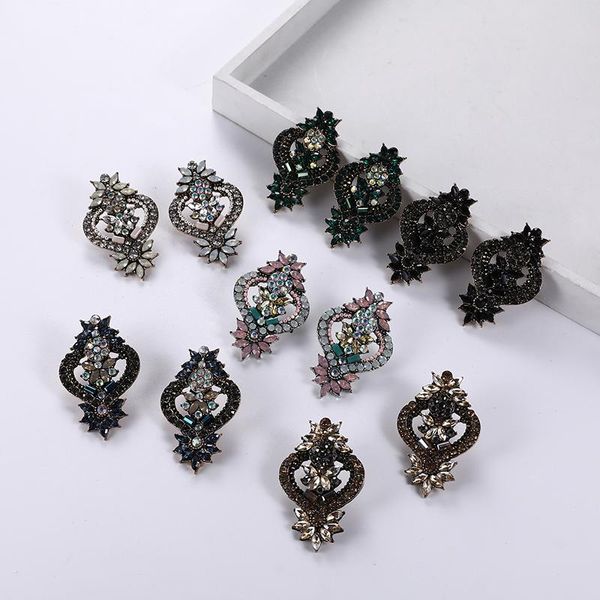

stud 2021 vintage design earring for women fashion jewelry bohemian statement crystal earrings brincos, Golden;silver