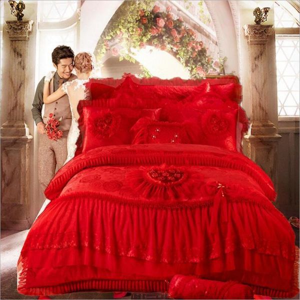 

oriental jacquard silk bedding set red lace wedding bedspread bed sheet cotton satin duvet cover  king size parure de lit1