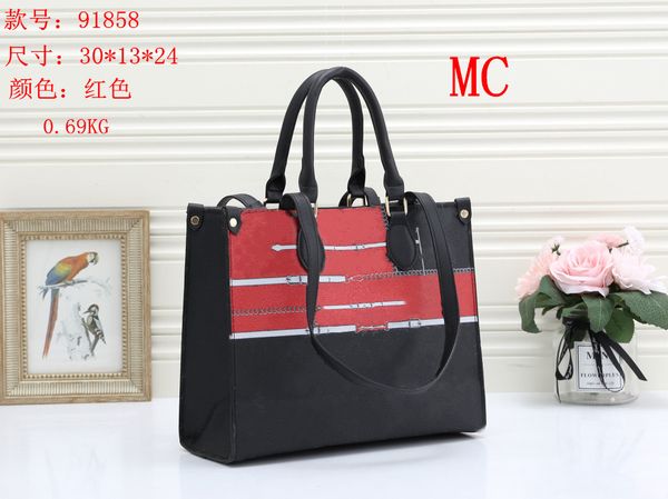 

british fashion simple small square bag women&#39s handbag high-quality pu leather chain mobile phone shoulder bags b25