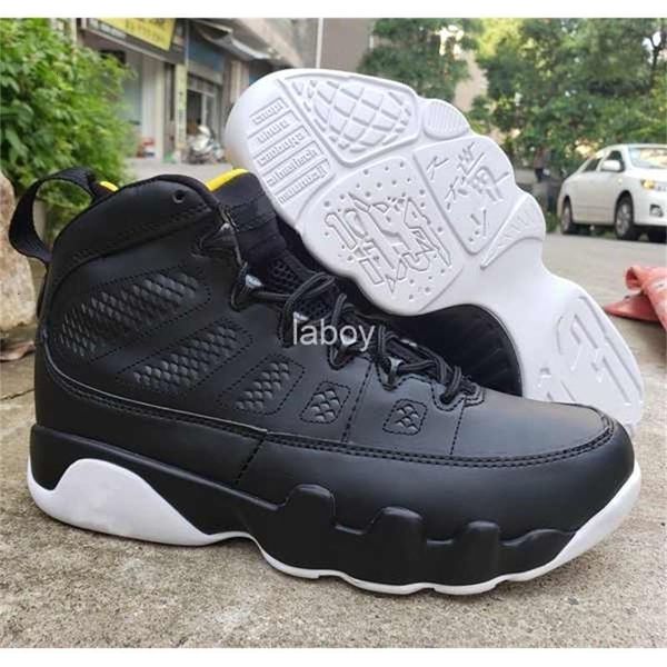 

black mens shoes 2019 new 9 basketball yellow sports 9s sneakers trainers baskets jumpman designer athletics des chaussures schuhe zapatos