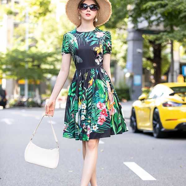 

portrait short sleeve print thin temperament dress of the women 2021 new summer holiday style byvk, Black;gray