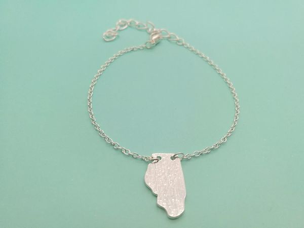 

charm bracelets outline illinois state il map america usa chicago for hometown gifts, Golden;silver