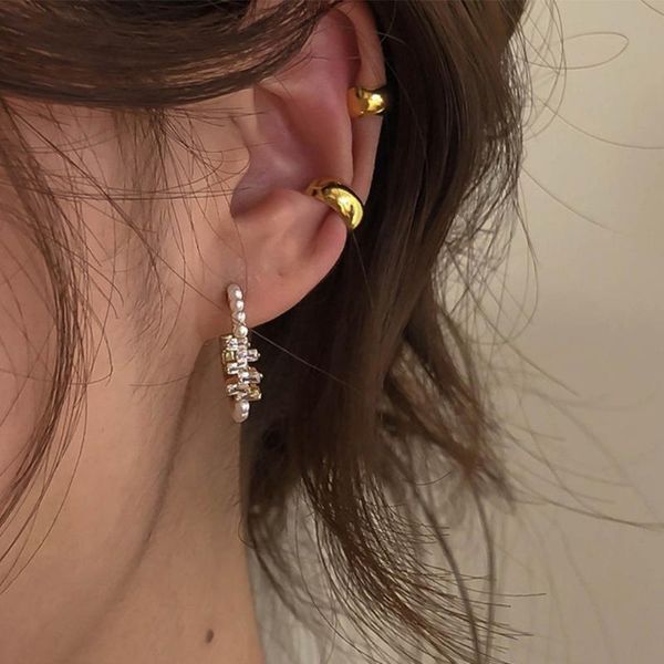 

hoop & huggie gold plated vintage women's simulated pearl ear ring simple geometric zircon c-shaped earrings jewelry for women girl, Golden;silver