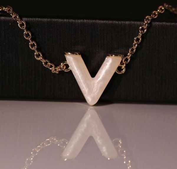 

2022r letter necklace gold silver rose gold necklace v letter necklace for women
