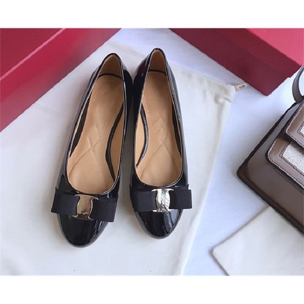 

2020 summer new designer high heels women pumps brand patent leather round ladies luxury fashion party sandals shoes c1120, Black