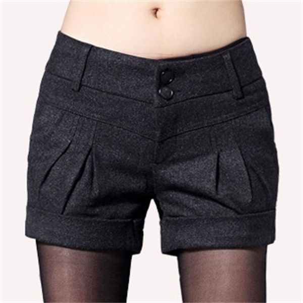 

2020 women's autumn winter new casual loose a shorts large size high waist wide legs wild boot shorts, White;black