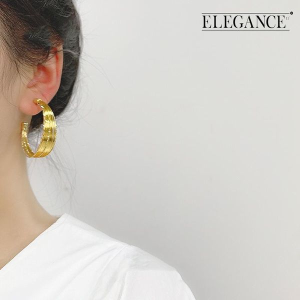 

exaggerated round earrings female 2020 new trend temperament round earrings personality metal big ladies banquet match, Golden;silver