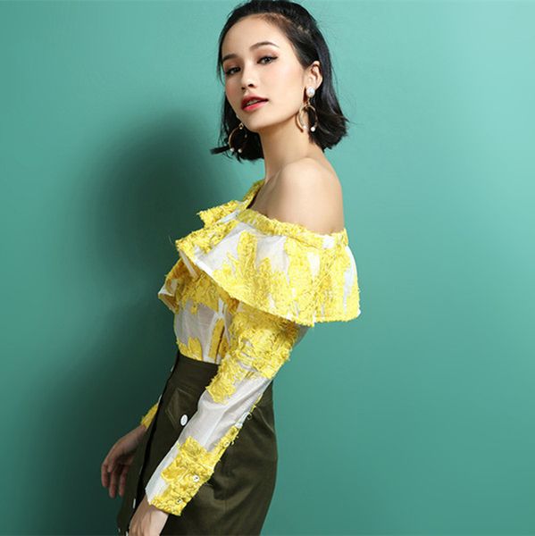 

2021 new ladies spring long female blouses self-embroidered yellow portrait plied frilly shirts off the shoulder sheer s lace ify6, White