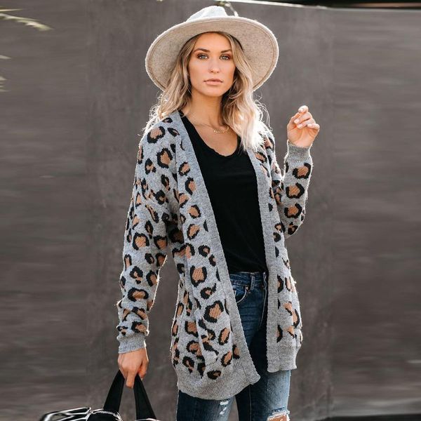 

2020 thickened knitted printed white v-neck cardigan street fashion sweater 271049