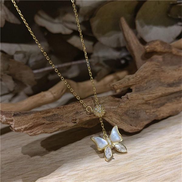 

pendant necklaces classic luxury natural white moonstone butterfly necklace for woman fashion personality long clavicle chain jewelry gift, Silver
