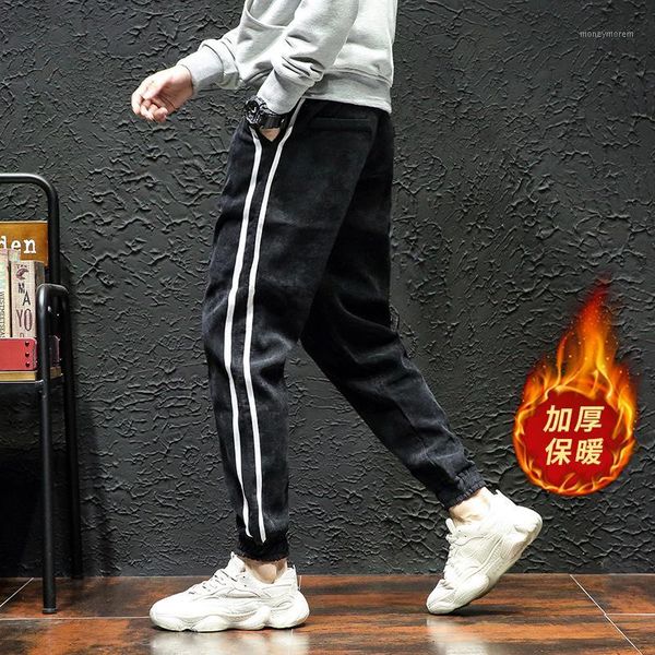 

uyuk2019 casual temperament fashion plus-size trend cargo heavy corduroy men's nine-minute trousers streetwear hip hop1, Black