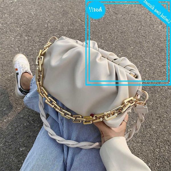 

new luxury design cloud armpit shoulder bag for women gold chain handbags 2020 fashion totes pouch clutches female purses