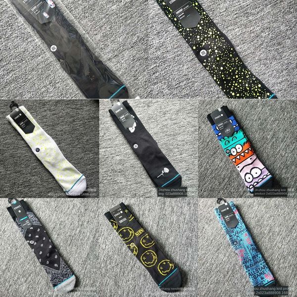 

uzrm socks 2019 stockings professional basketball new mens anti-slip adults sports socks stance professional running training running sports, Black